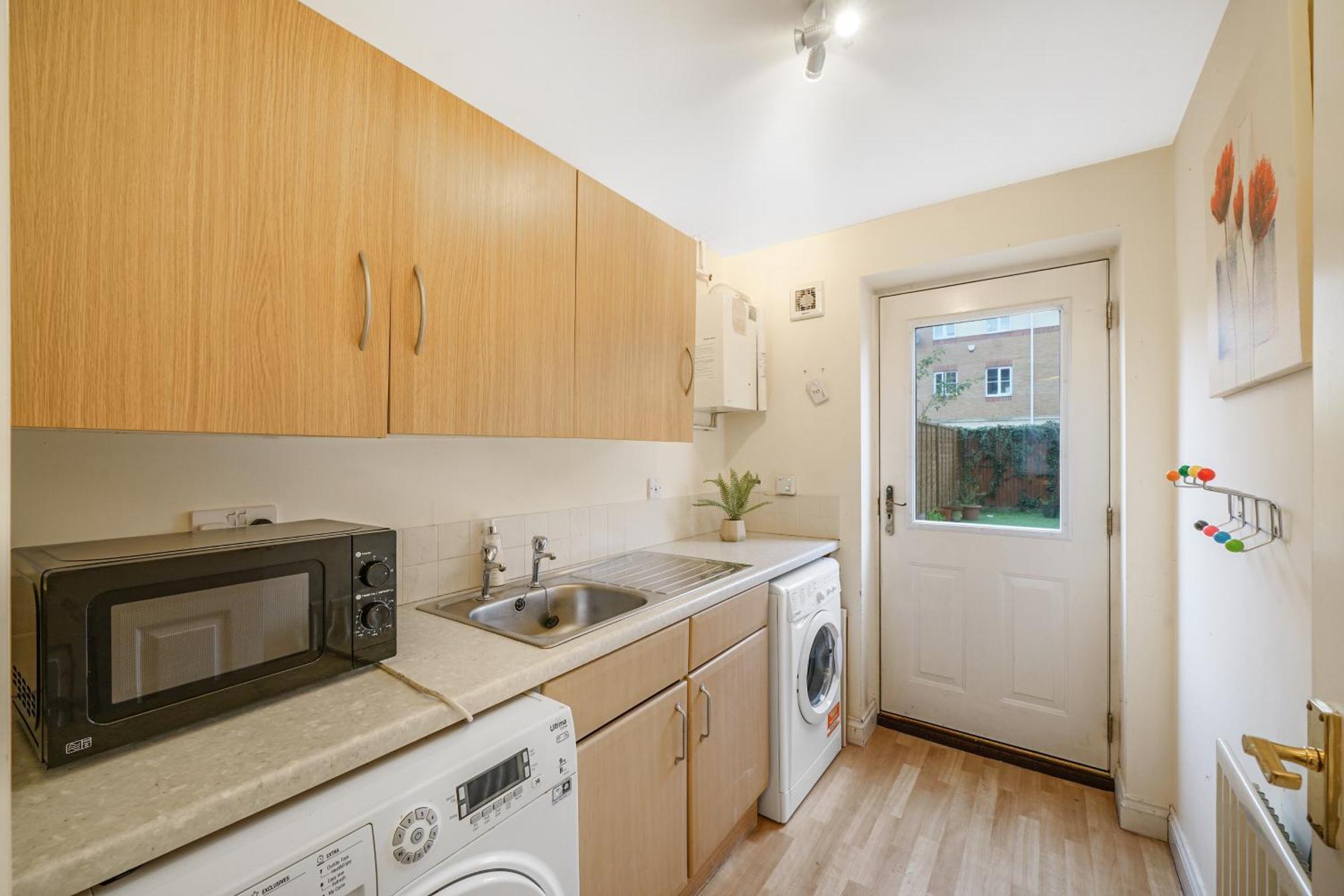 Dis-counts For Family And Work - 2x Ensuites, Private Parking And Garden * Langley Marish